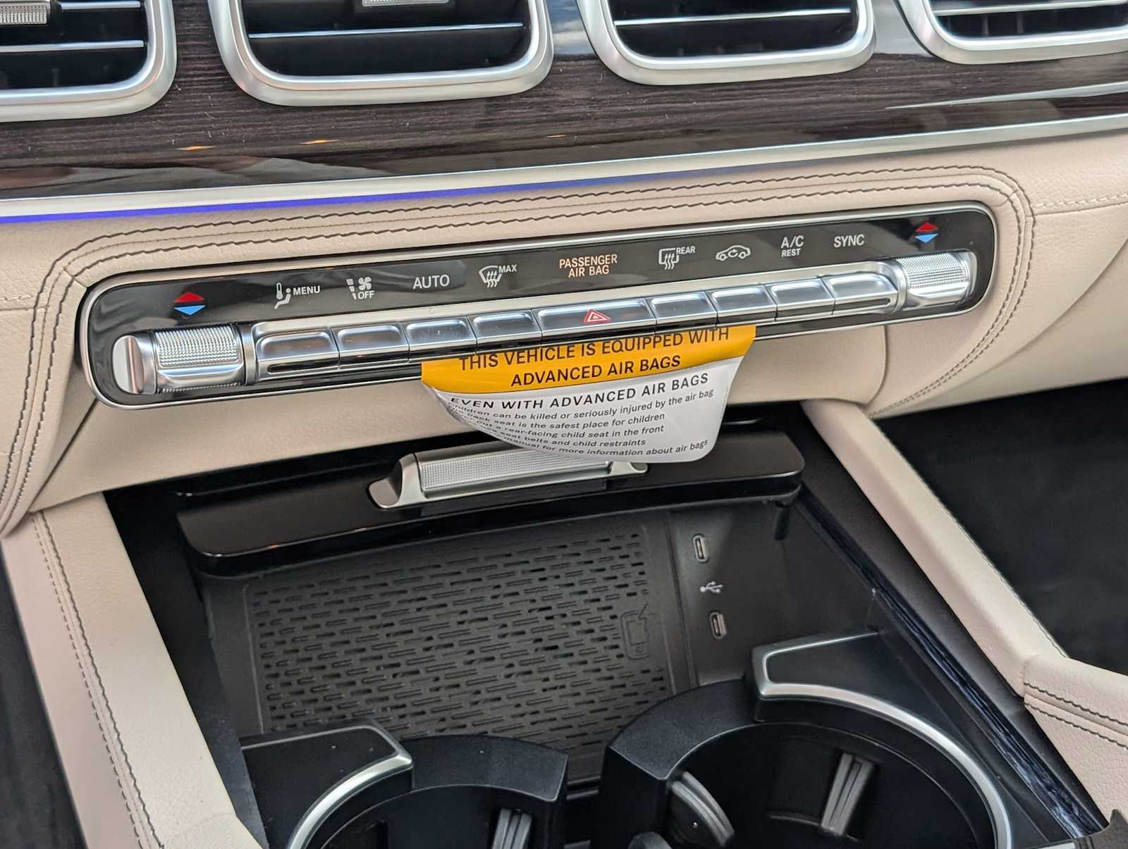 Thumbnail: 2026 Mercedes-Benz GLE - 13