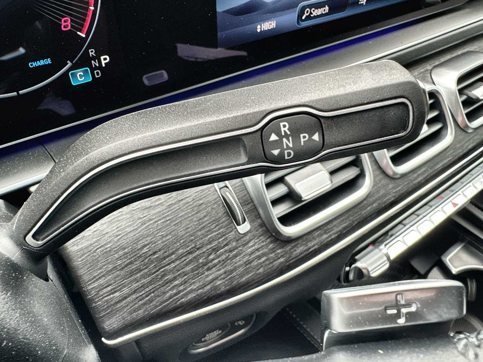 Thumbnail: 2026 Mercedes-Benz GLS - 23