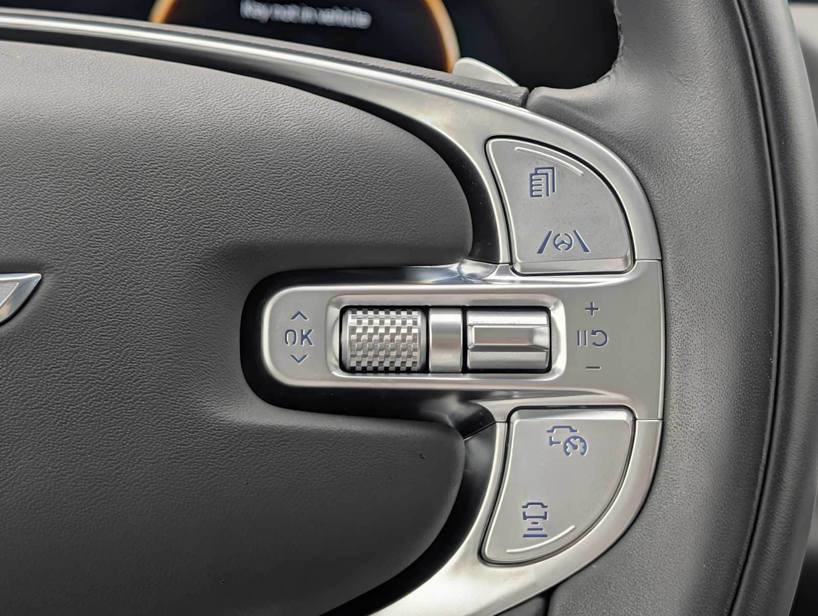 Thumbnail: 2024 Genesis GV80 - 12