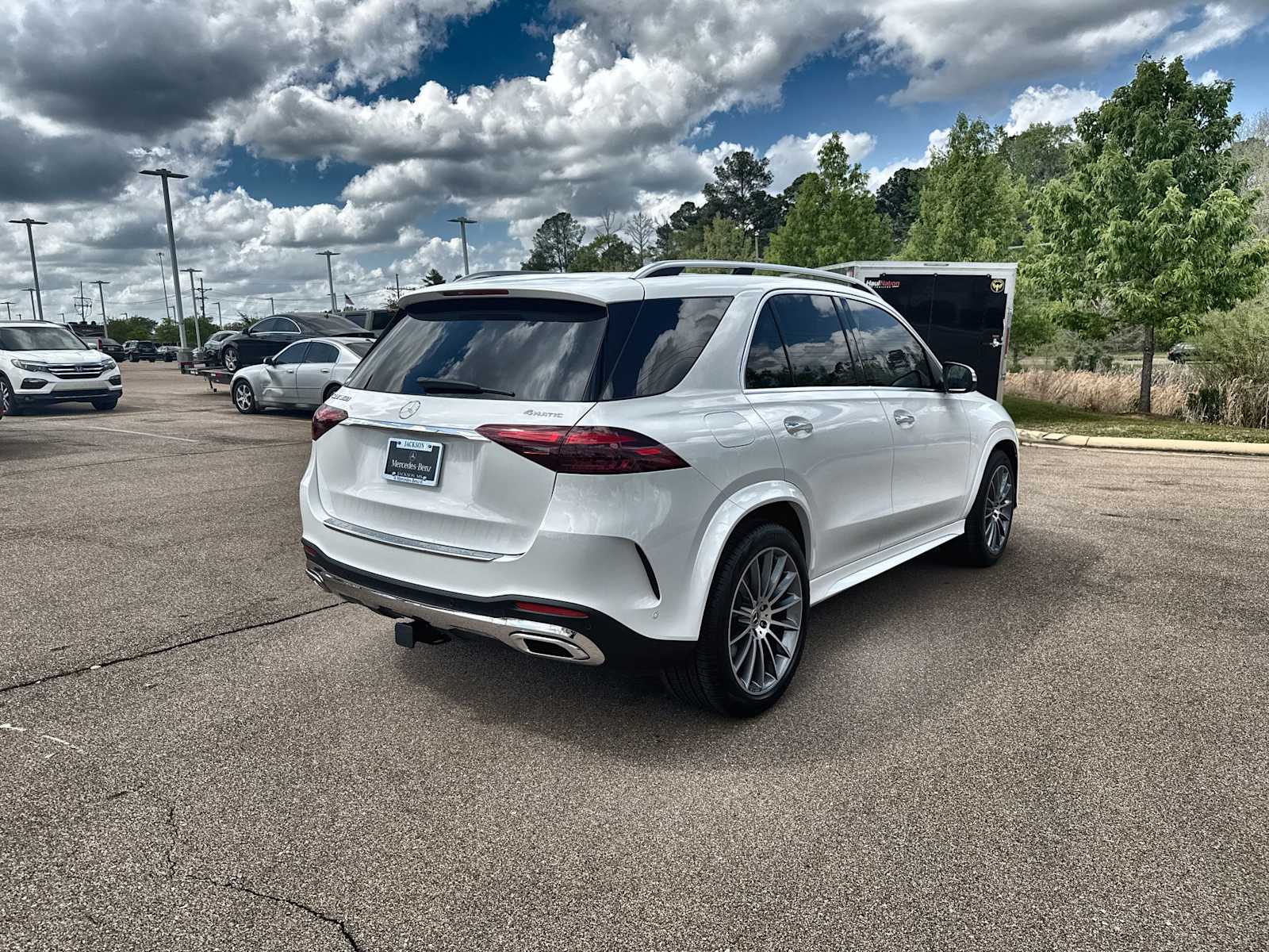 Thumbnail: 2026 Mercedes-Benz GLE - 8