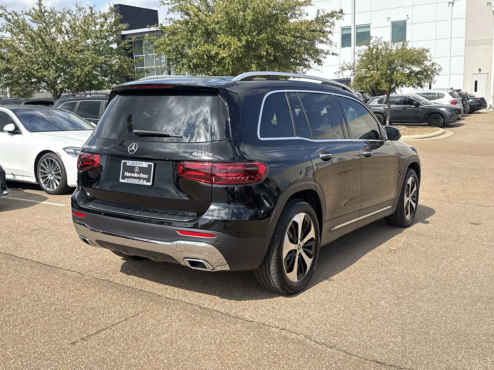 Thumbnail: 2026 Mercedes-Benz GLB - 6