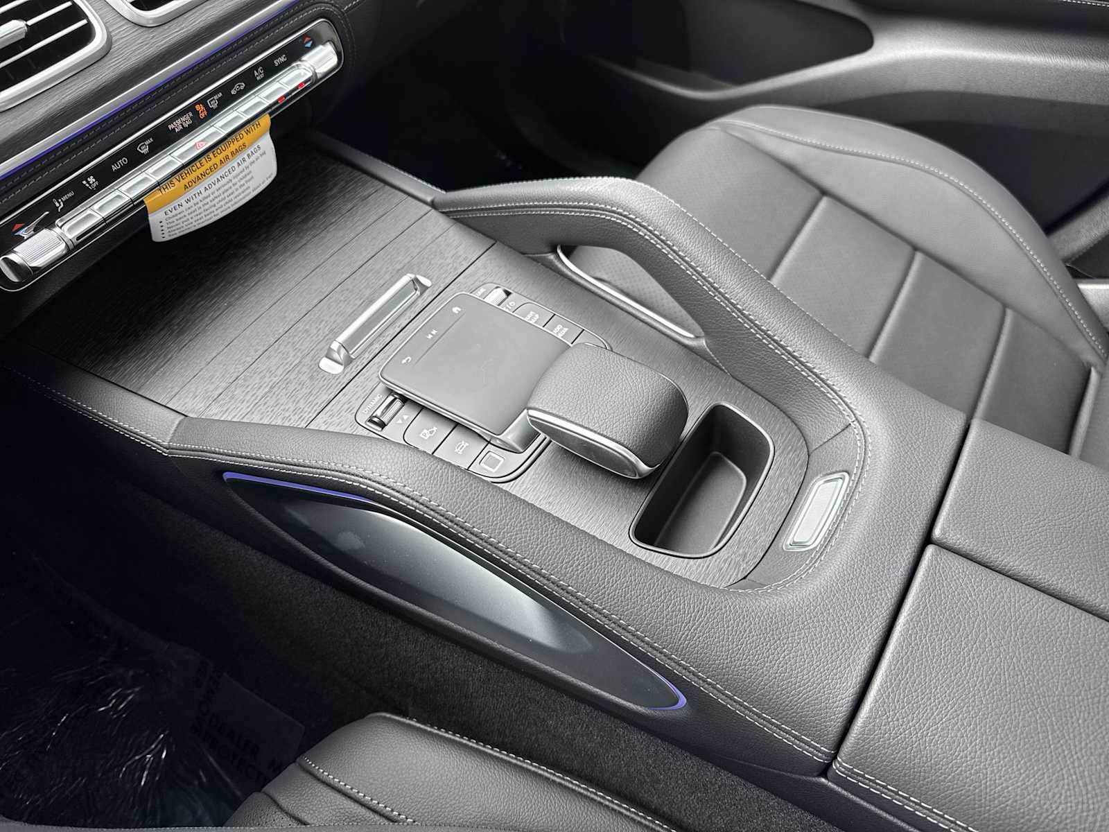 Thumbnail: 2026 Mercedes-Benz GLE - 20