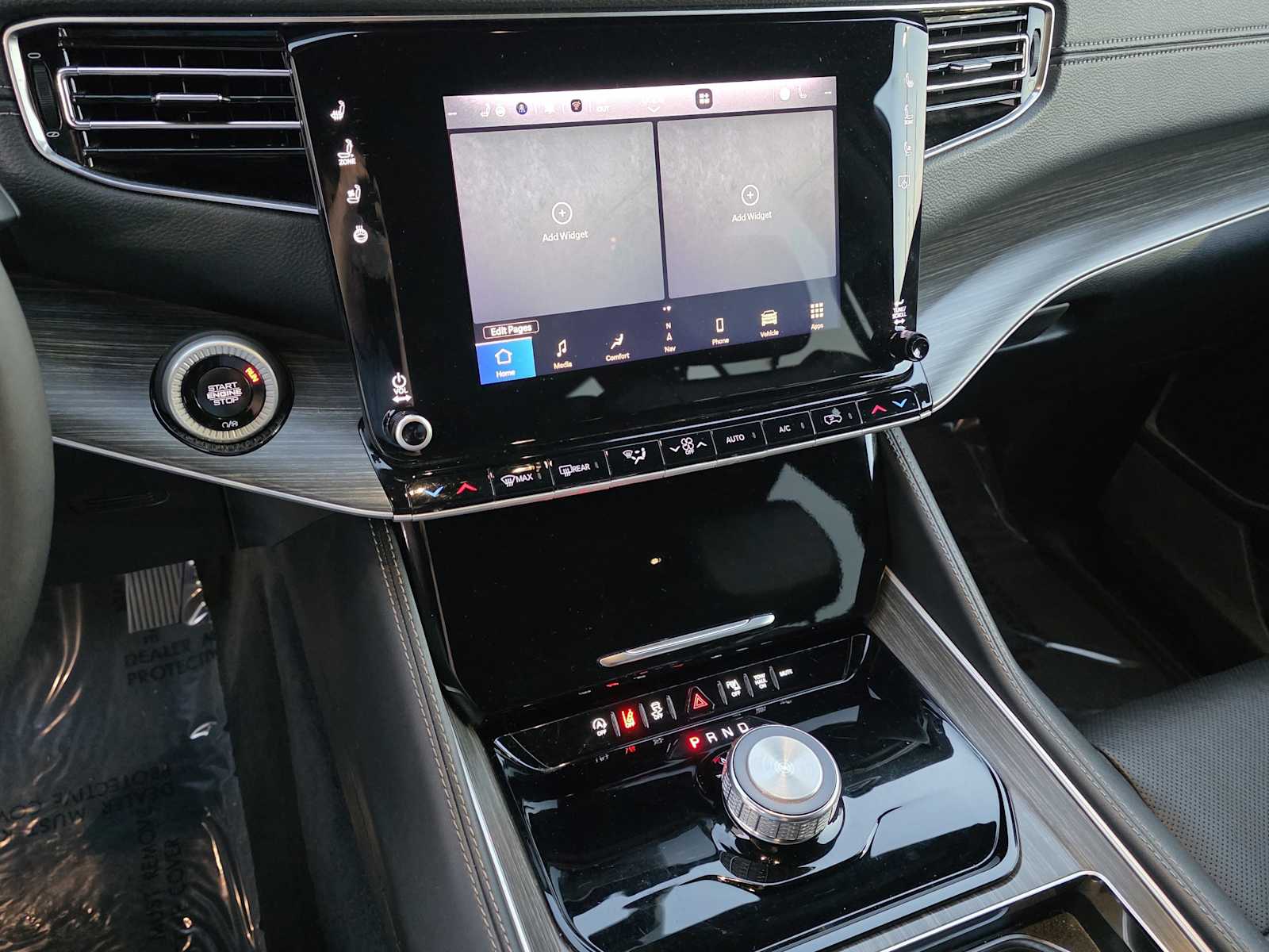 Thumbnail: 2024 Jeep Wagoneer - 9