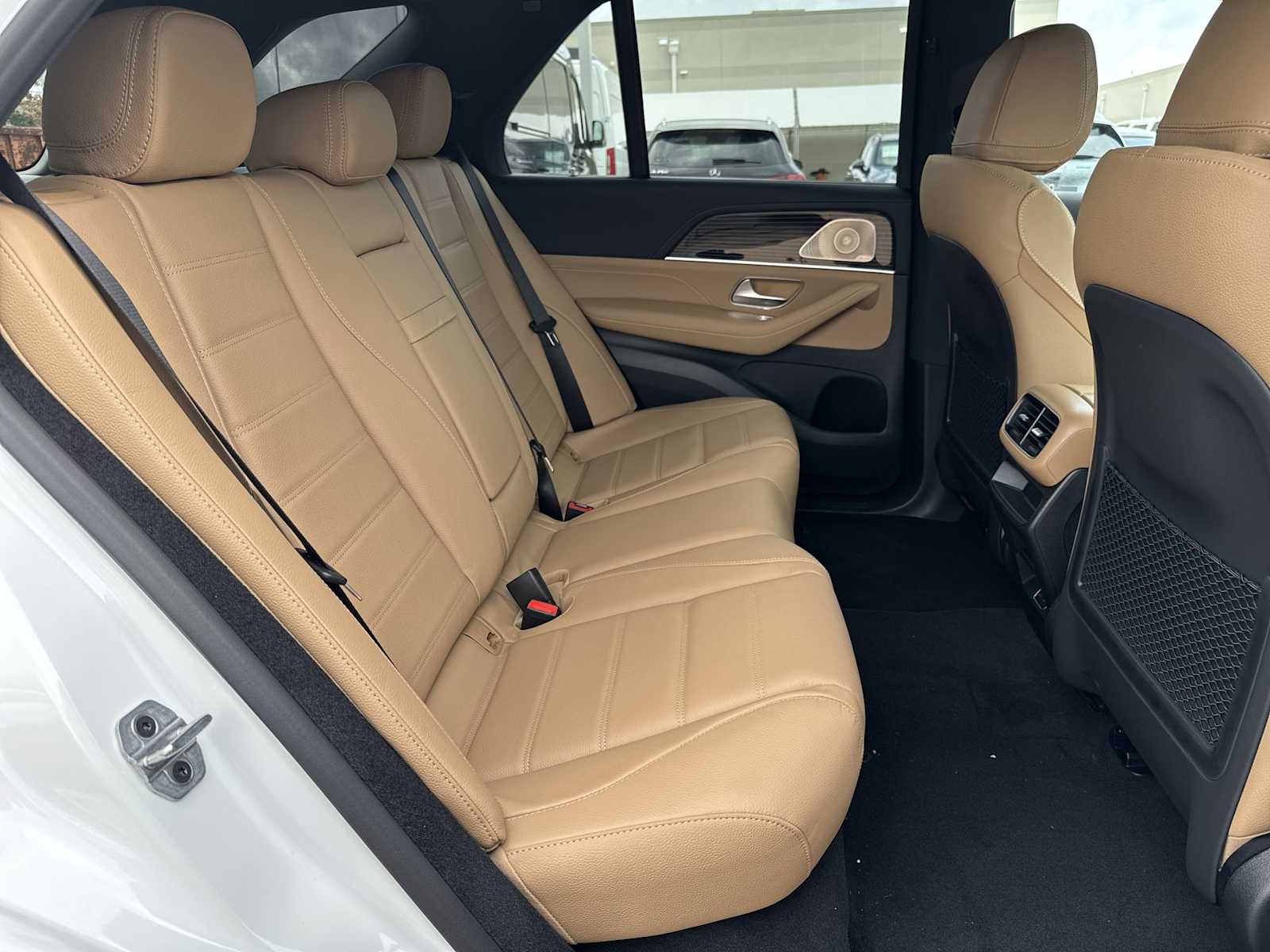 Thumbnail: 2026 Mercedes-Benz GLE - 19