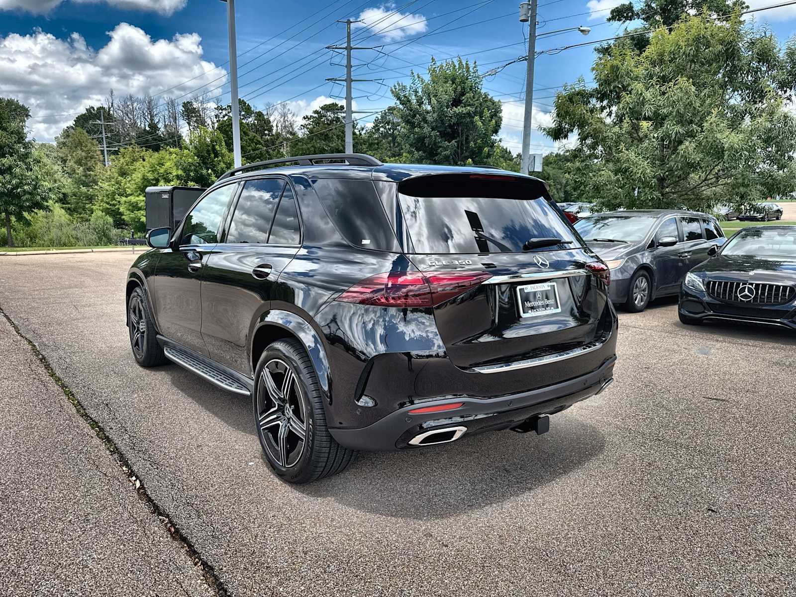 Thumbnail: 2026 Mercedes-Benz GLE - 6