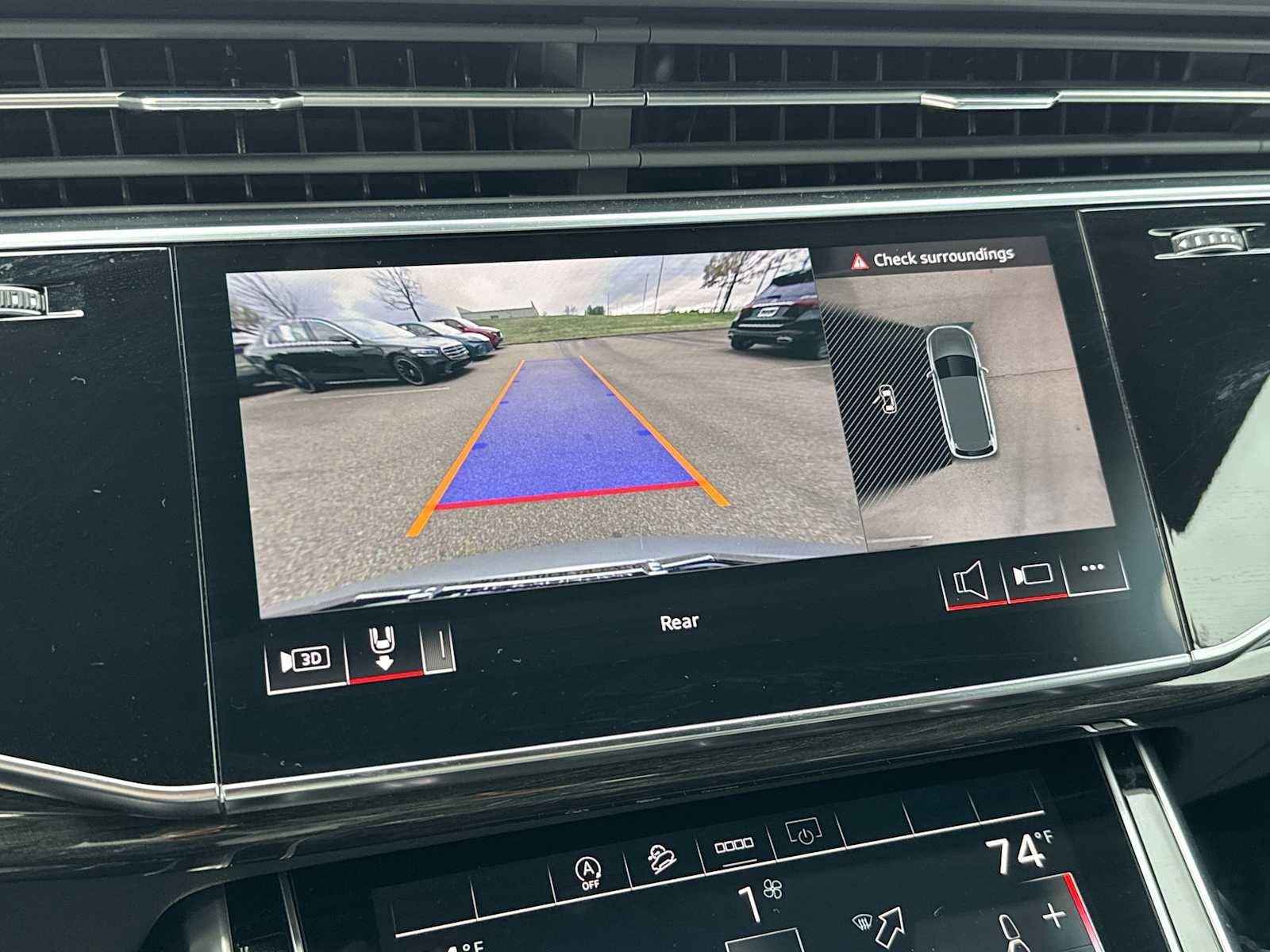 Thumbnail: 2025 Audi Q7 - 23