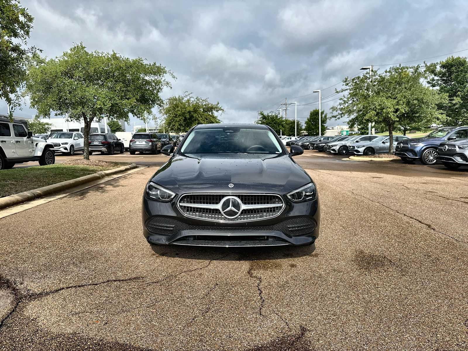 Thumbnail: 2023 Mercedes-Benz C-Class - 12