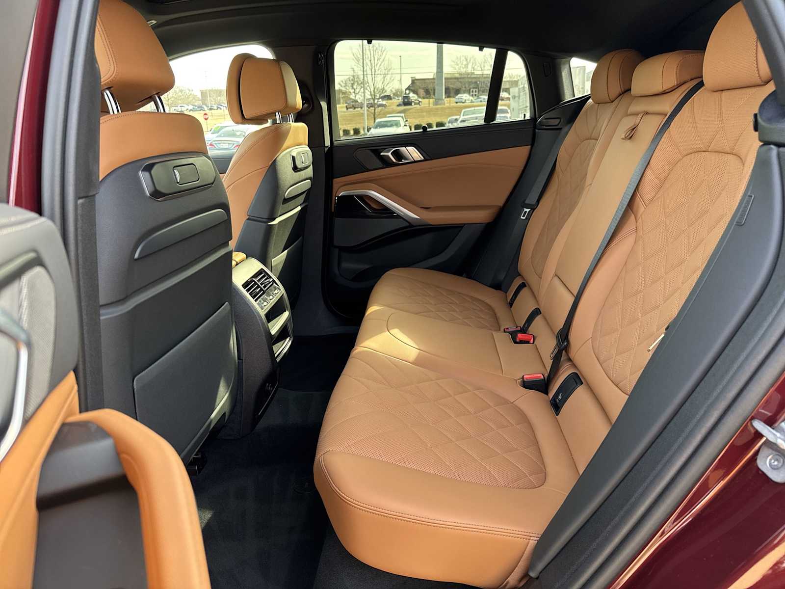 Thumbnail: 2025 BMW M6 - 18