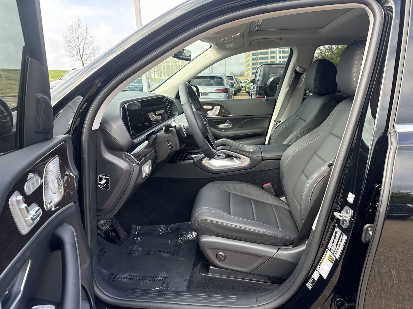 Thumbnail: 2026 Mercedes-Benz GLE - 2