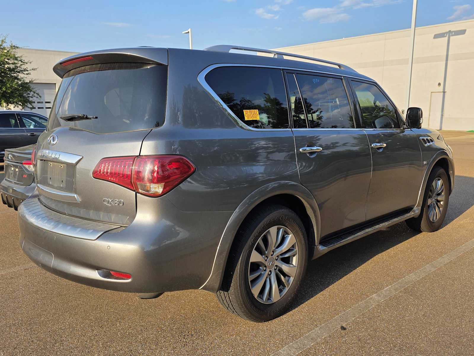 Thumbnail: 2017 INFINITI QX80 - 3
