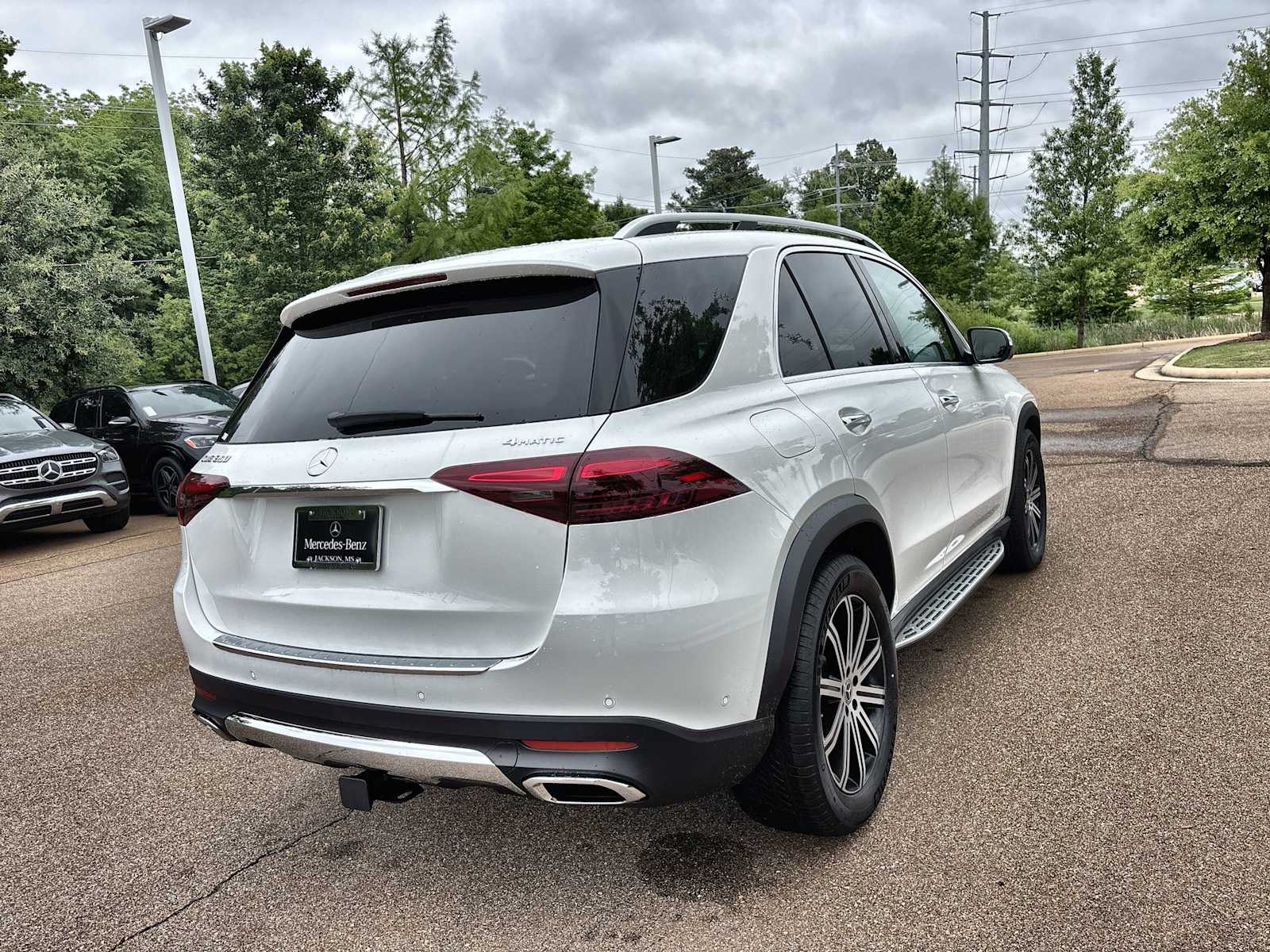 Thumbnail: 2026 Mercedes-Benz GLE - 8