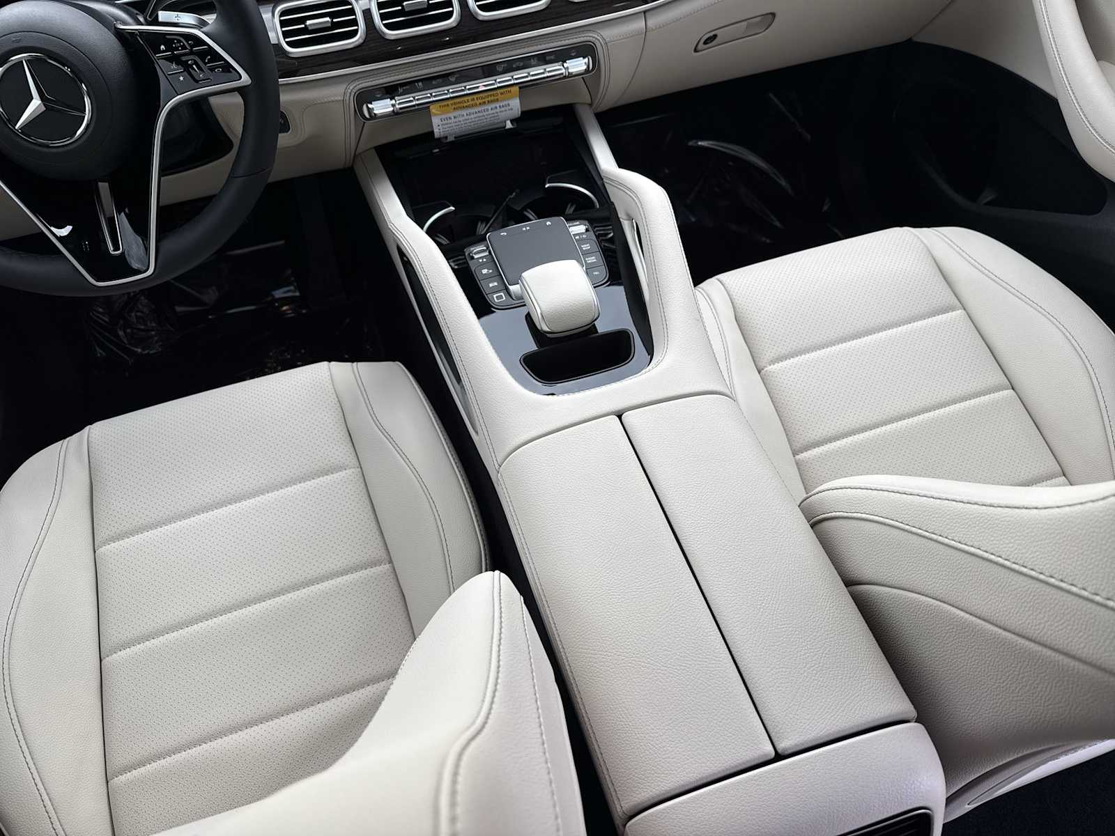 Thumbnail: 2026 Mercedes-Benz GLE - 22