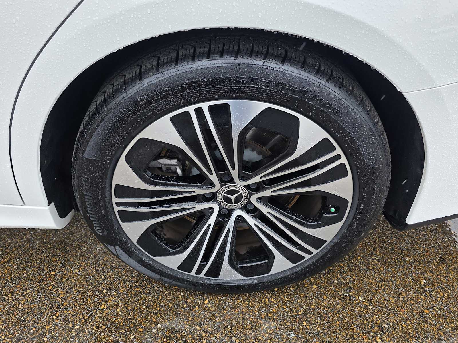 Thumbnail: 2025 Mercedes-Benz E-Class - 8