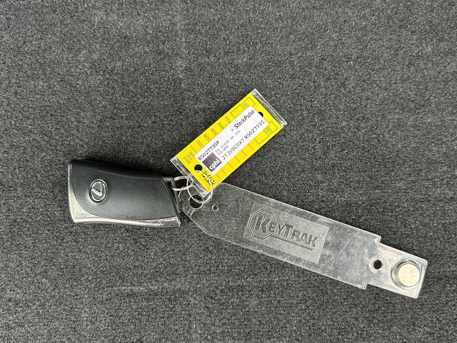 Thumbnail: 2024 Lexus GX - 27