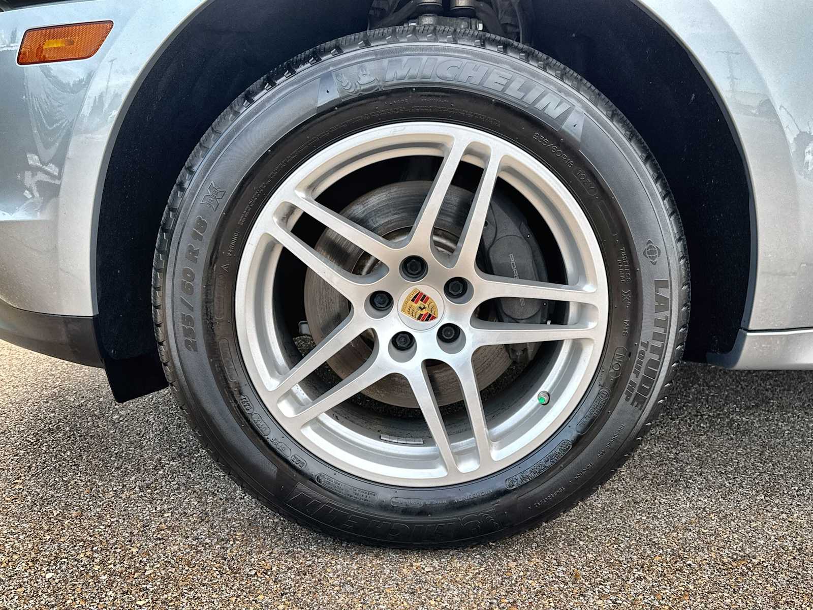 Thumbnail: 2020 Porsche Macan - 14