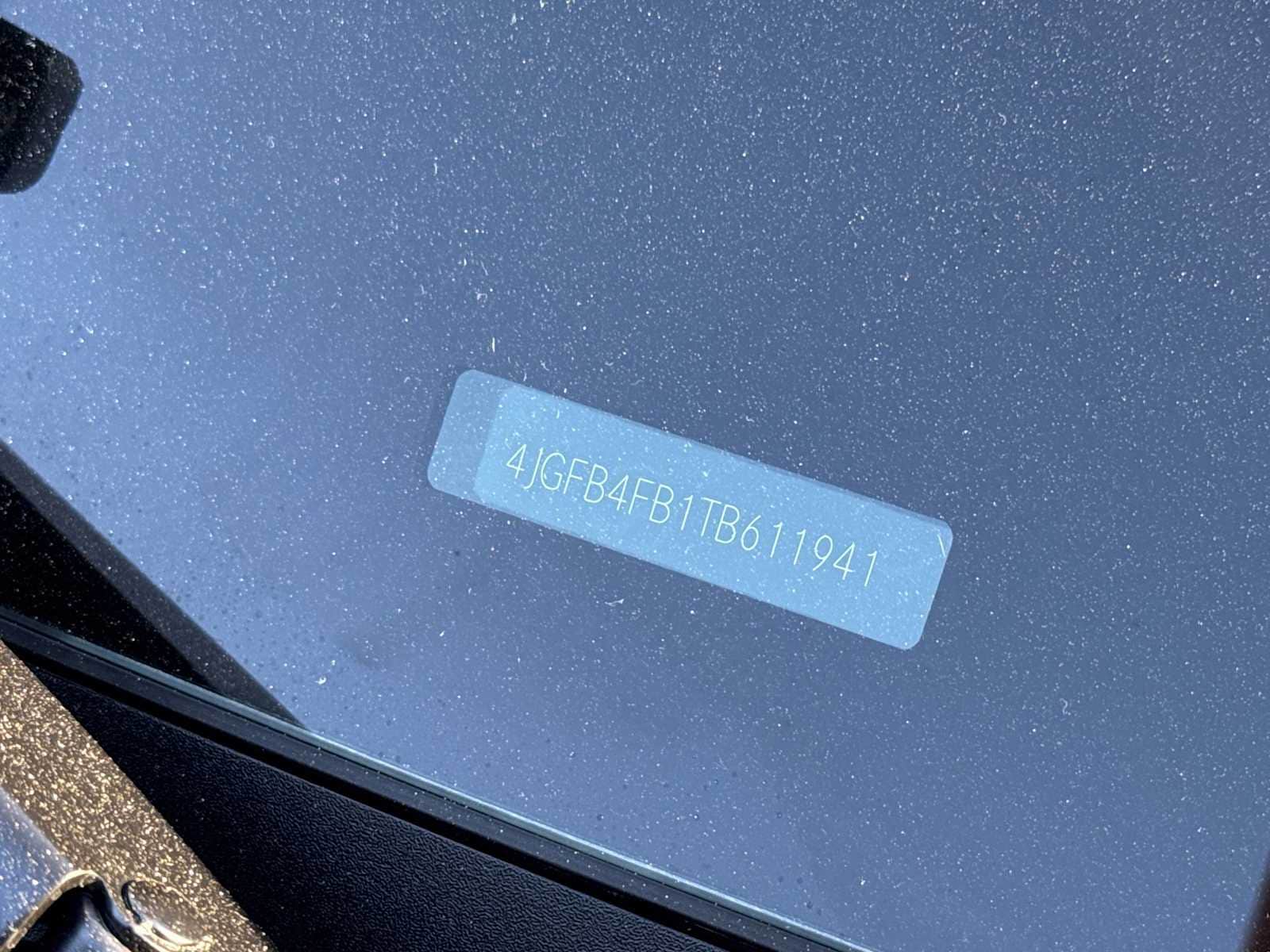 Thumbnail: 2026 Mercedes-Benz GLE - 28