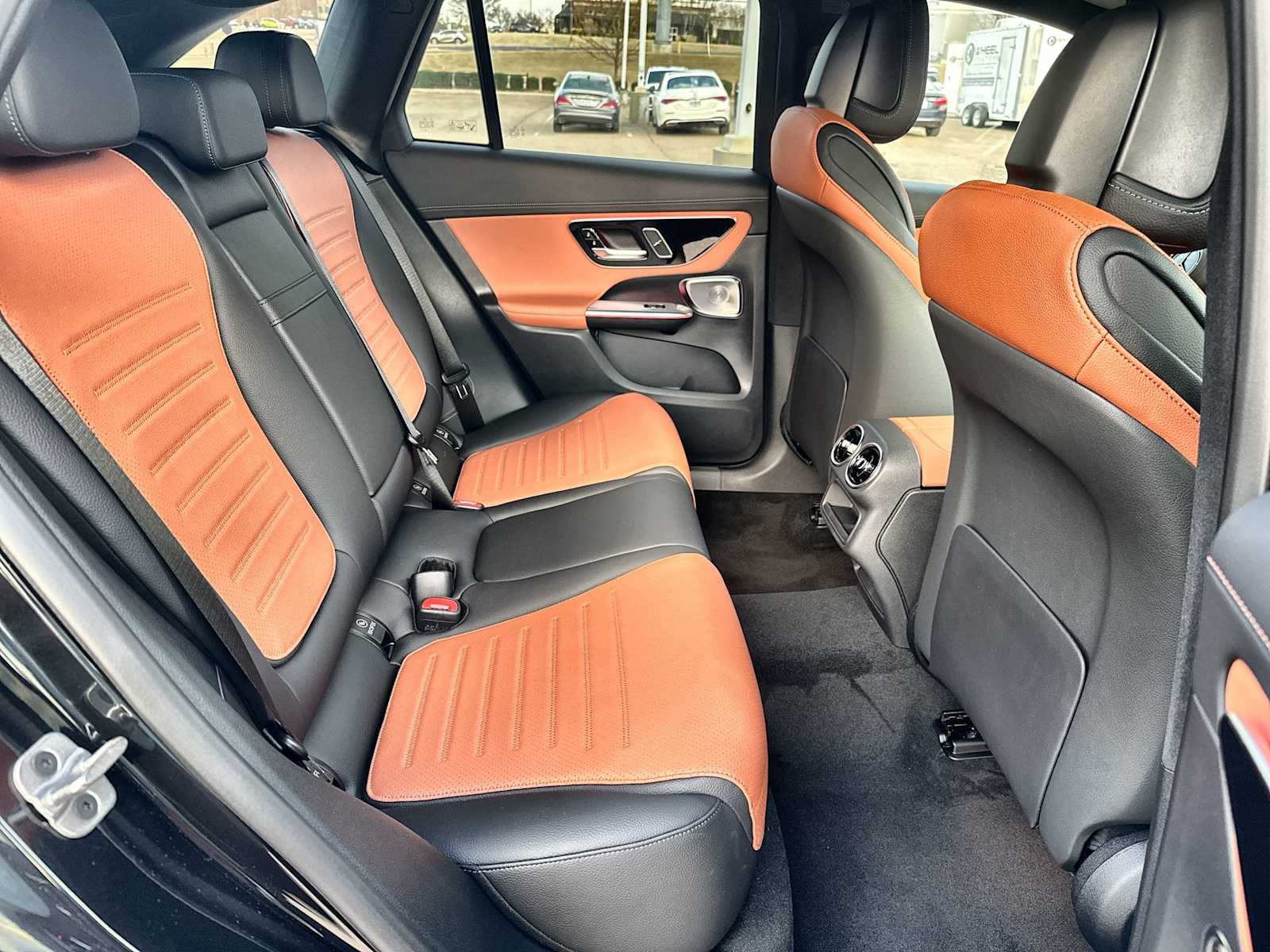 Thumbnail: 2026 Mercedes-Benz GLC - 19