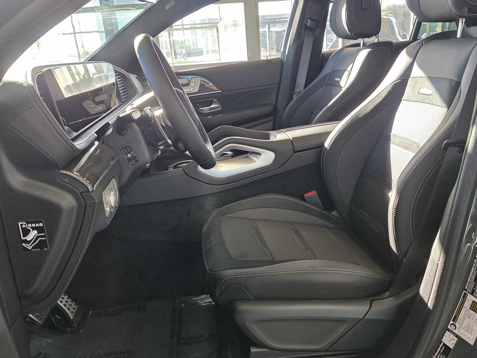 Thumbnail: 2026 Mercedes-Benz GLE - 8