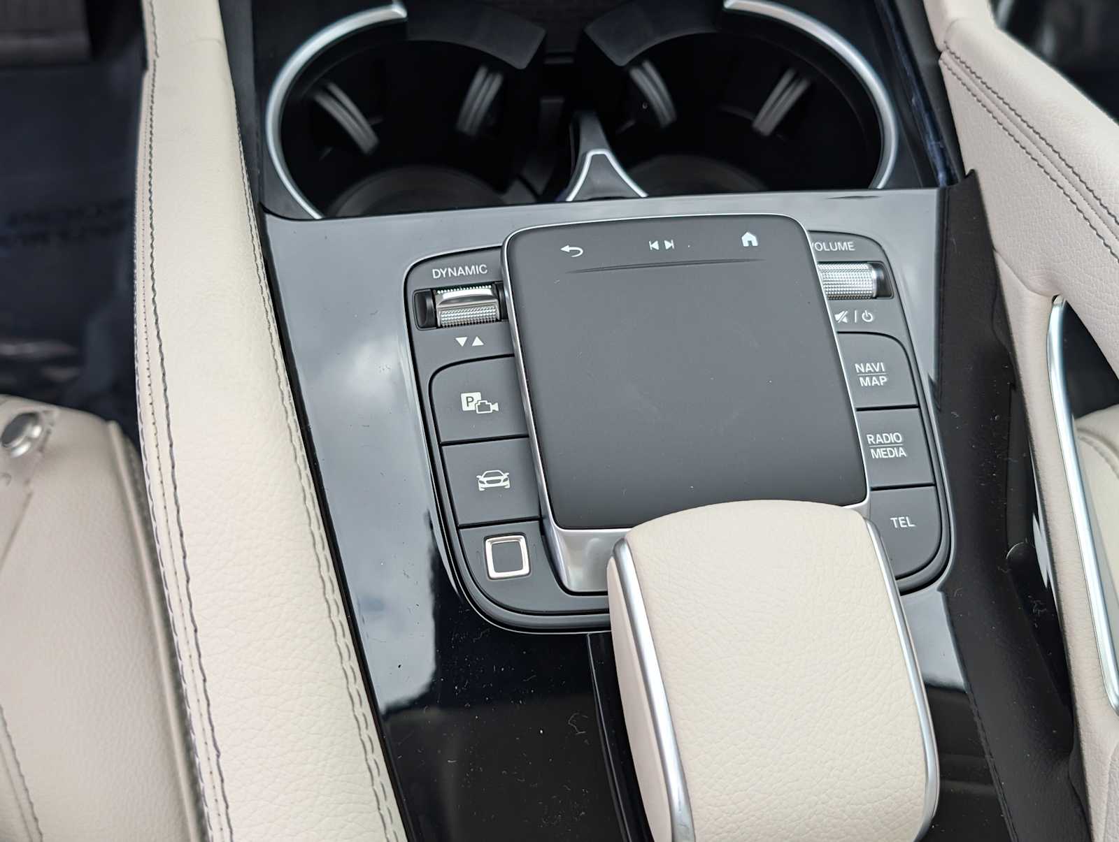 Thumbnail: 2026 Mercedes-Benz GLE - 15