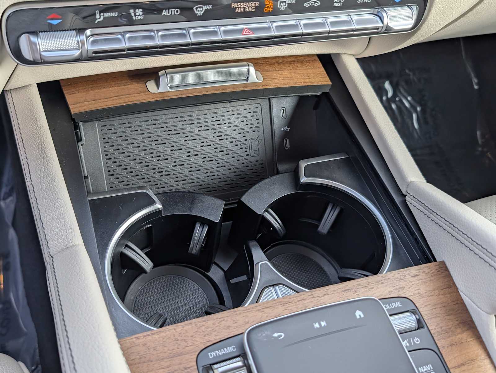 Thumbnail: 2026 Mercedes-Benz GLE - 21