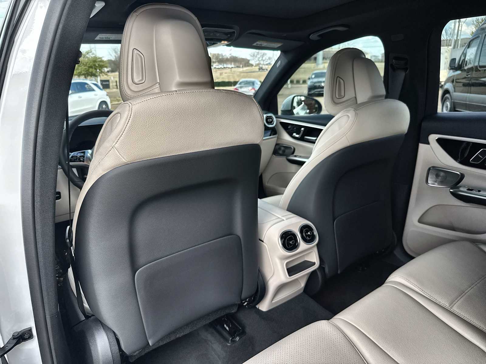 Thumbnail: 2026 Mercedes-Benz GLC - 18