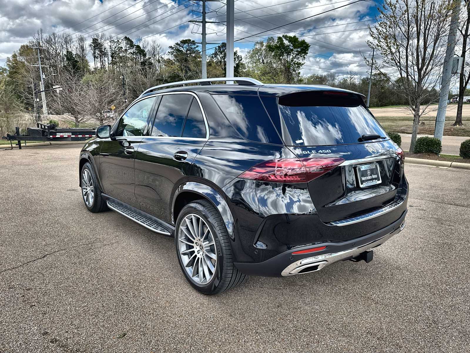 Thumbnail: 2026 Mercedes-Benz GLE - 6