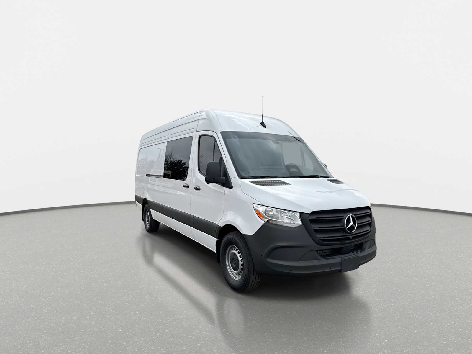 Thumbnail: 2026 Mercedes-Benz Sprinter - 8