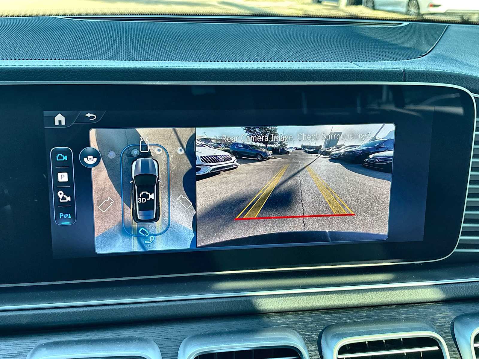 Thumbnail: 2026 Mercedes-Benz GLE - 25