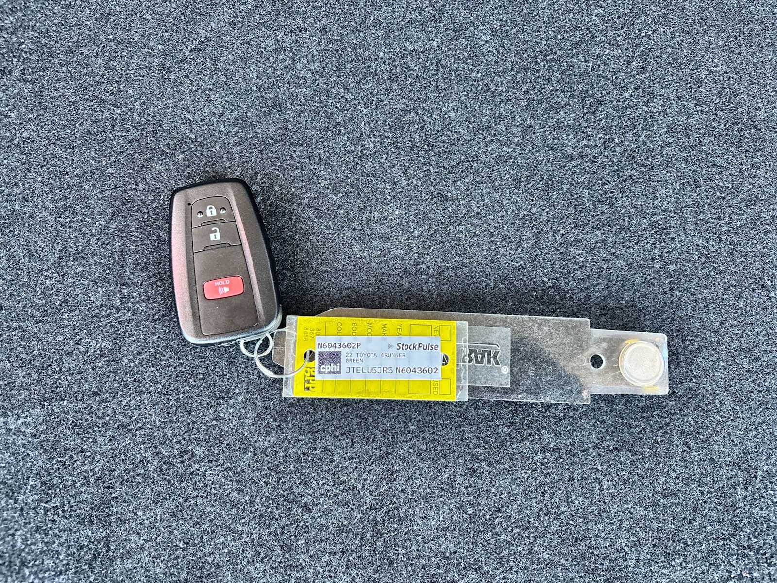 Thumbnail: 2022 Toyota 4Runner - 25