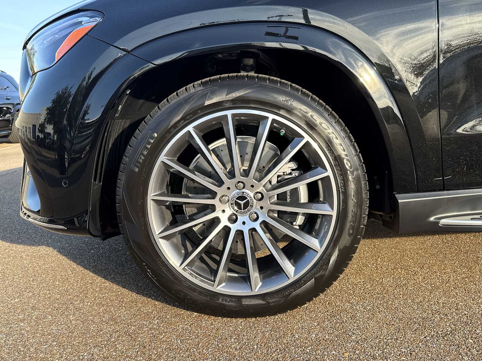 Thumbnail: 2026 Mercedes-Benz GLE - 12