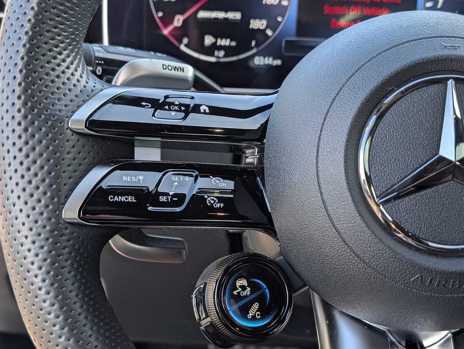 Thumbnail: 2024 Mercedes-Benz C-Class - 12