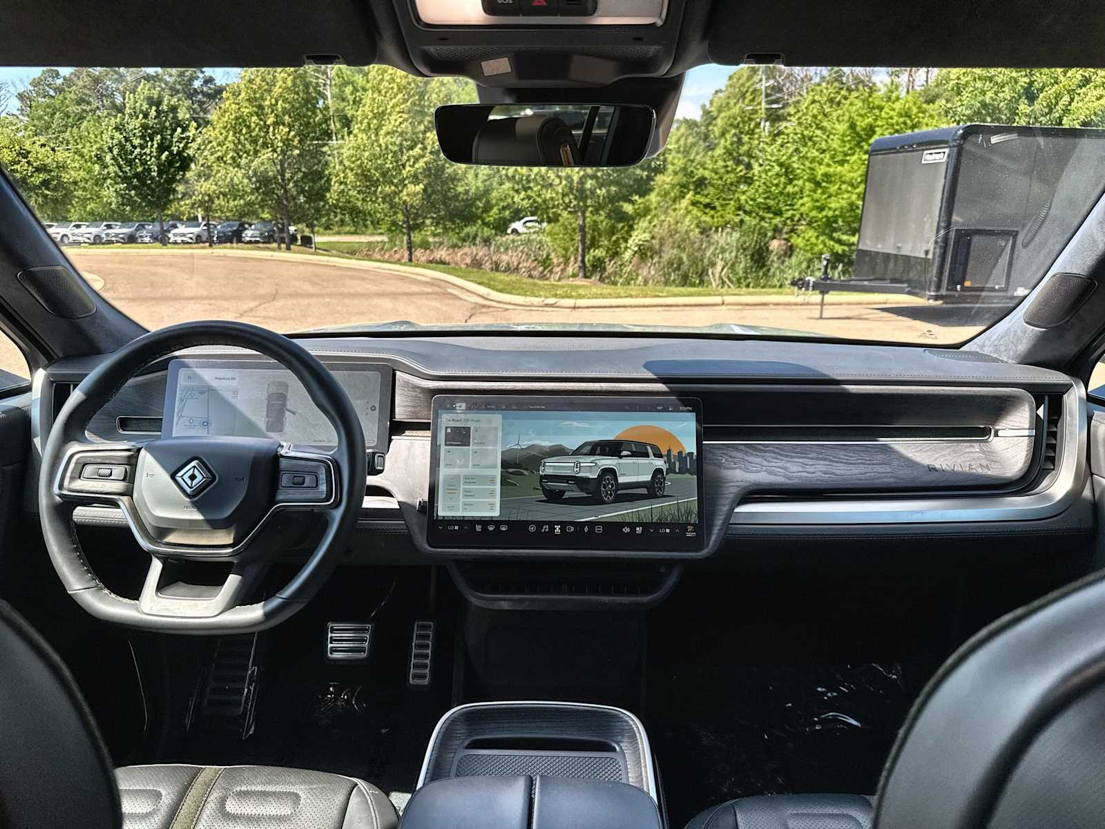 Thumbnail: 2023 Rivian R1S - 19