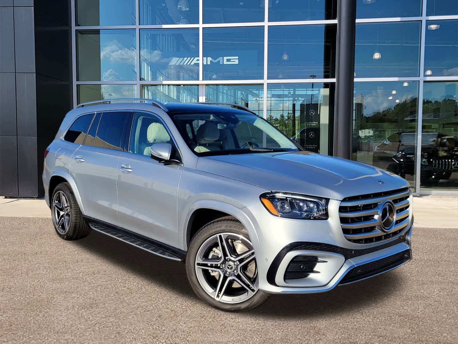 2025 Mercedes Benz GLS 450 photo 2