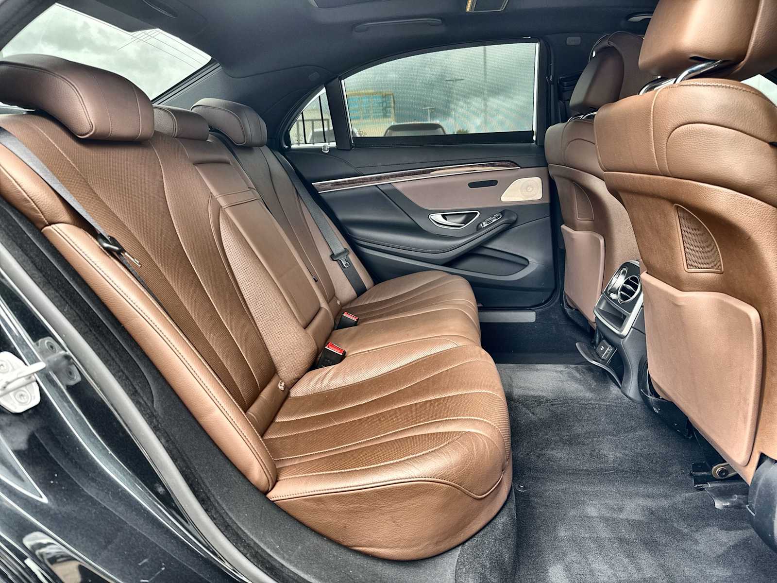 Thumbnail: 2015 Mercedes-Benz S-Class - 19