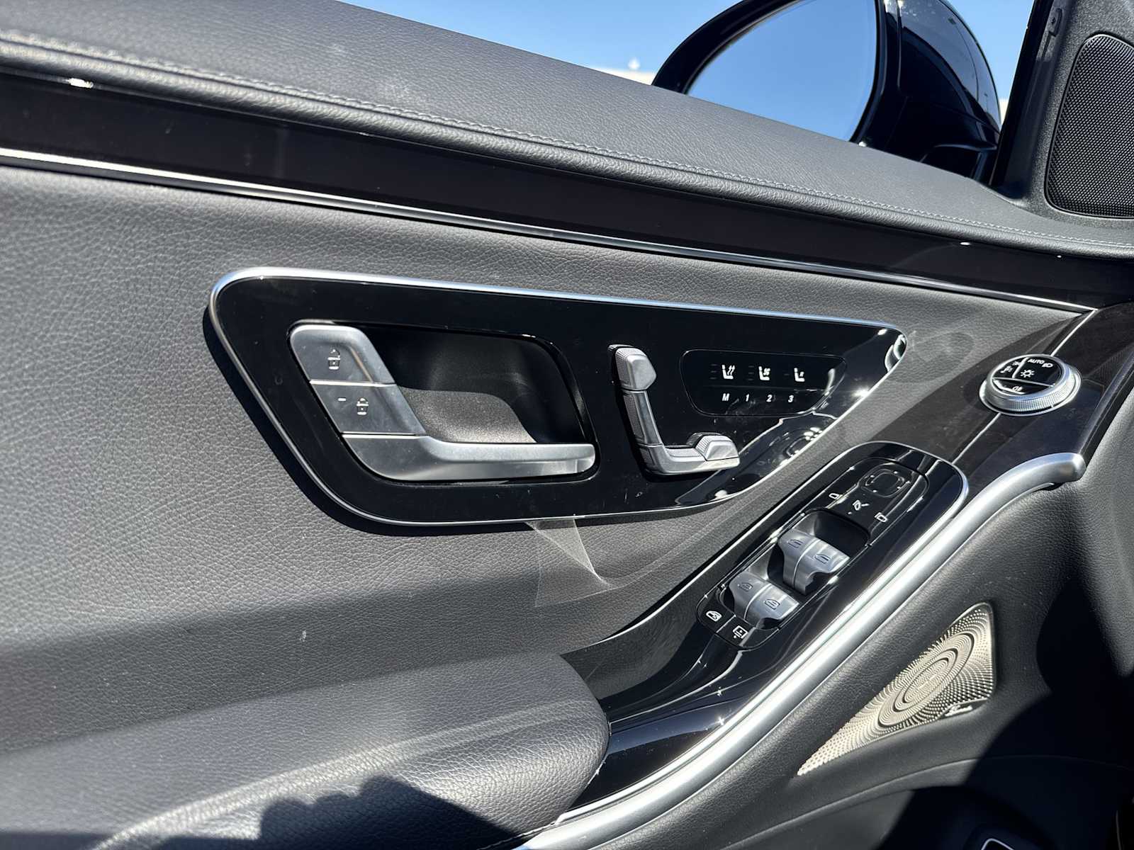 Thumbnail: 2022 Mercedes-Benz S-Class - 14