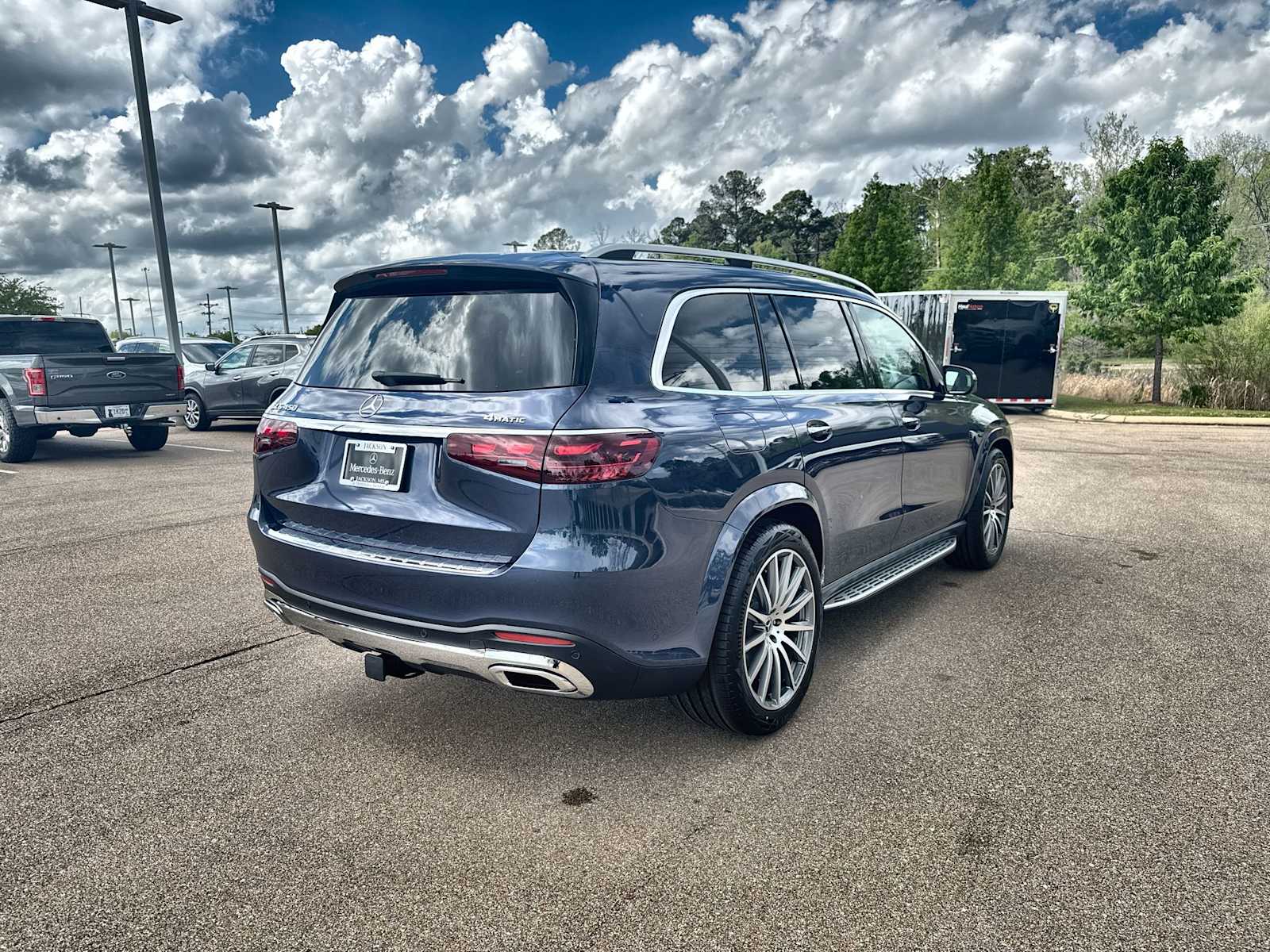 Thumbnail: 2026 Mercedes-Benz GLS - 8