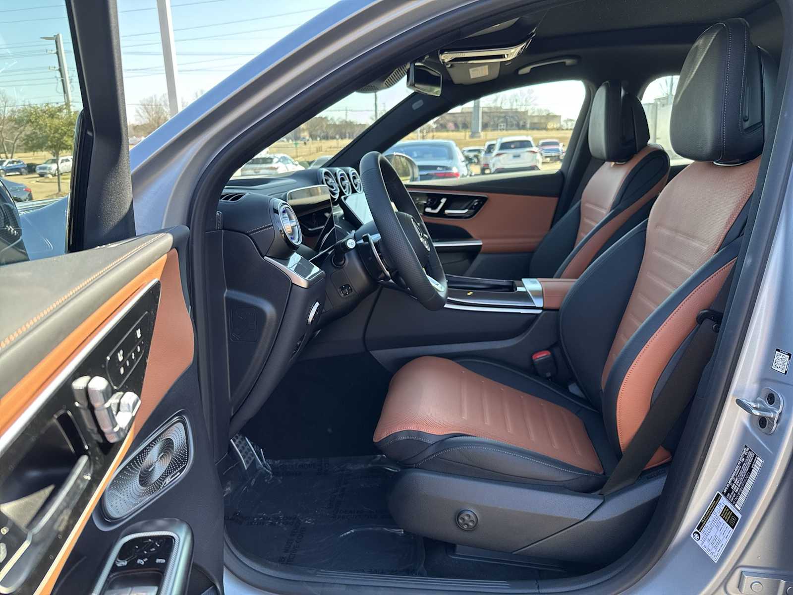 Thumbnail: 2026 Mercedes-Benz GLC - 2