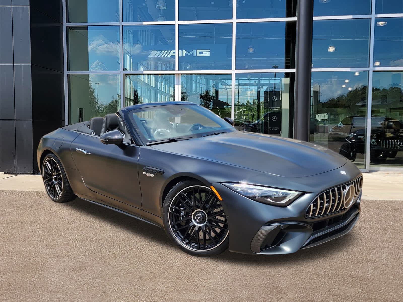 2025 Mercedes Benz SL AMG 63 photo 2
