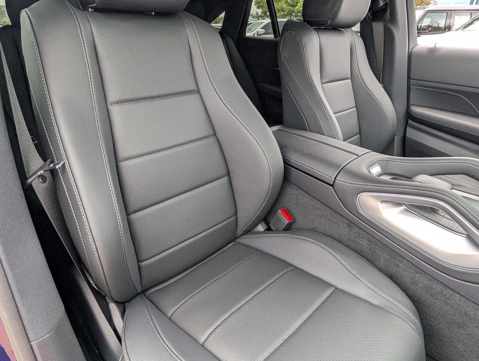 Thumbnail: 2026 Mercedes-Benz GLE - 22