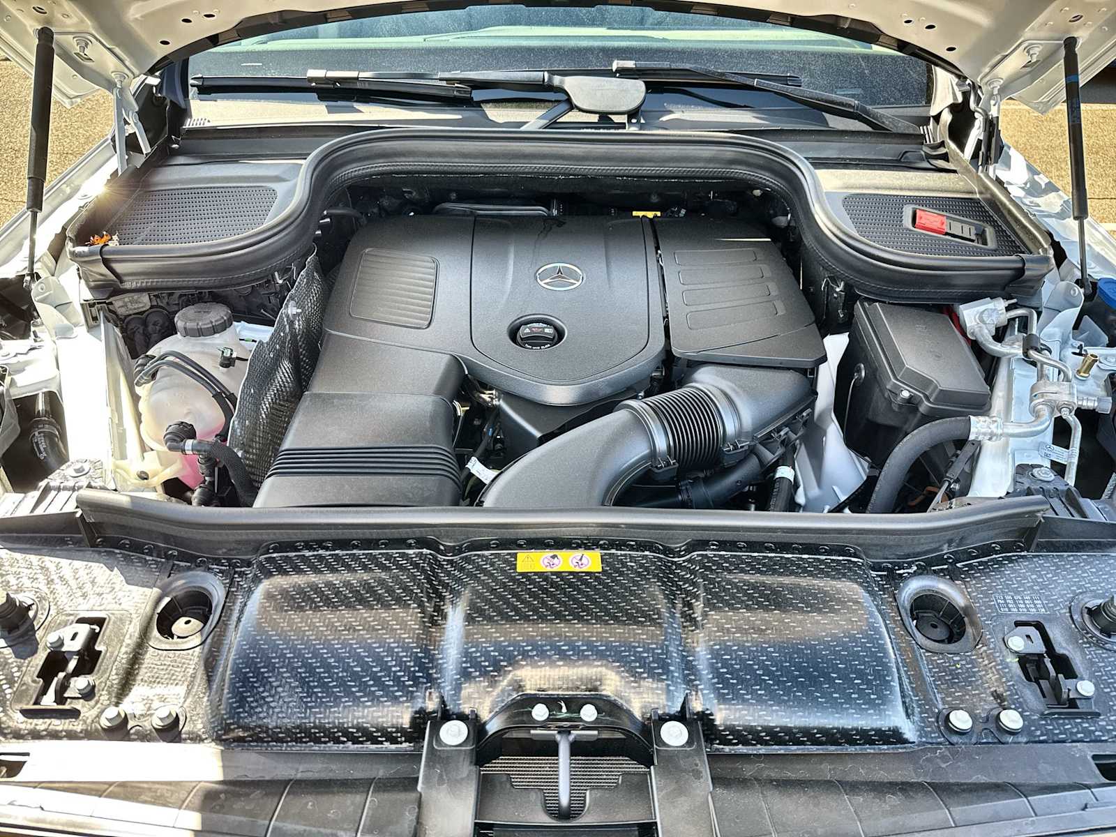 Thumbnail: 2026 Mercedes-Benz GLE - 13