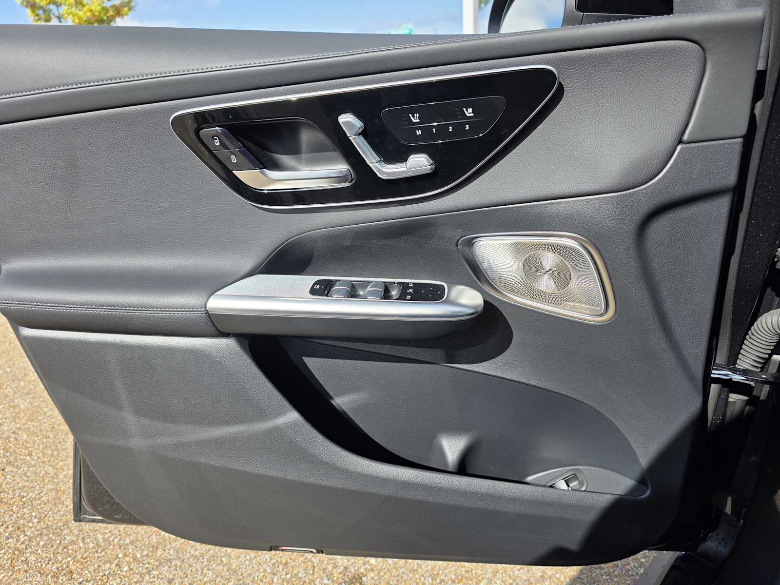 Thumbnail: 2025 Mercedes-Benz GLC - 18