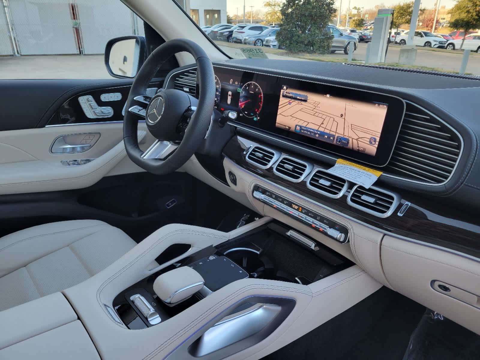 Thumbnail: 2025 Mercedes-Benz GLS - 21