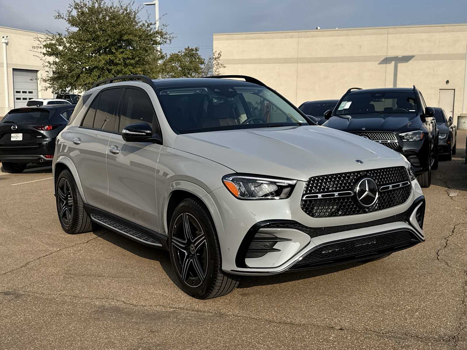 Thumbnail: 2026 Mercedes-Benz GLE - 8