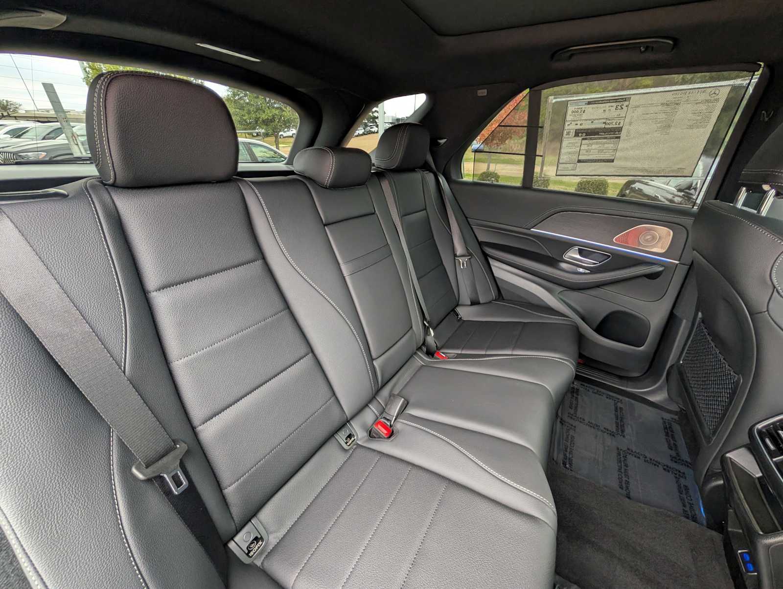 Thumbnail: 2026 Mercedes-Benz GLE - 23