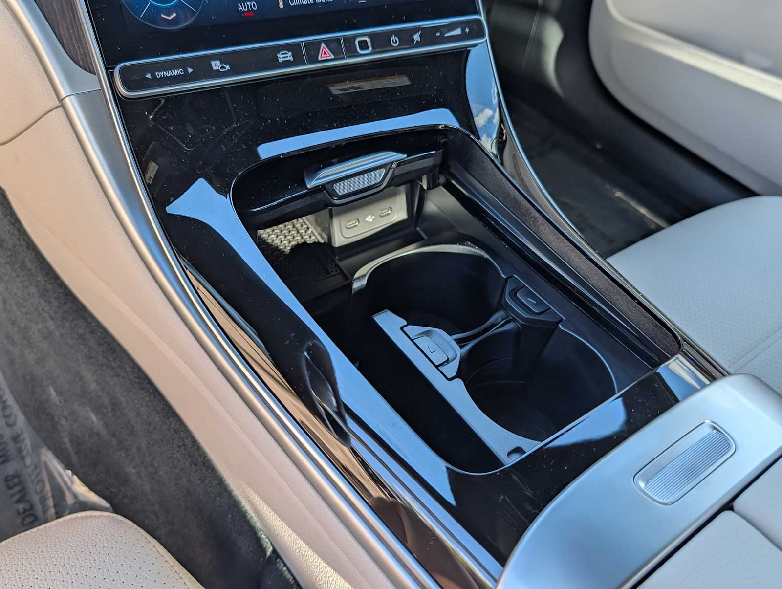 Thumbnail: 2026 Mercedes-Benz C-Class - 13