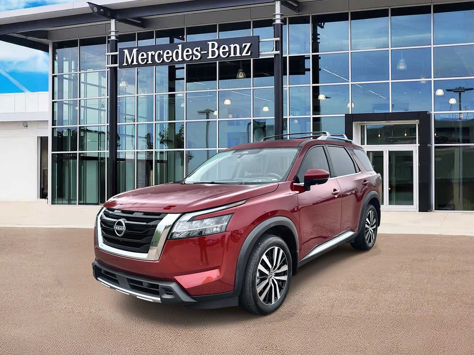 Thumbnail: 2024 Nissan Pathfinder - 1