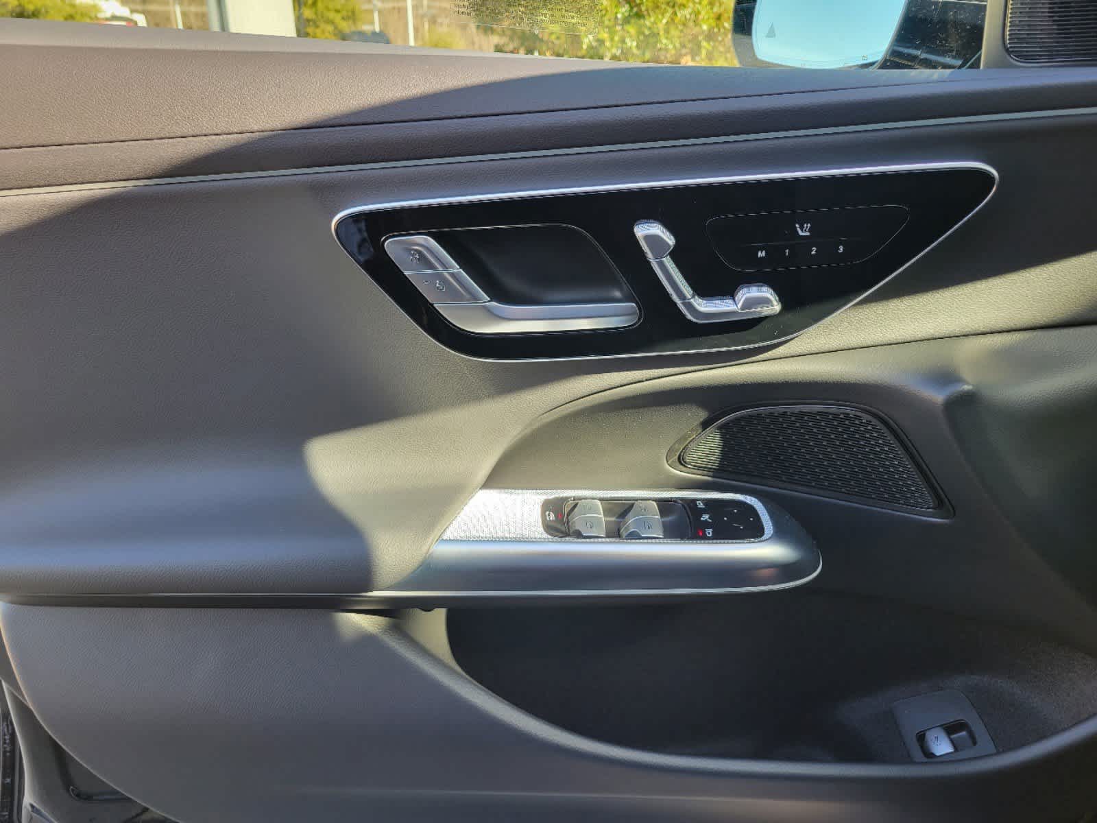 Thumbnail: 2025 Mercedes-Benz E-Class - 11