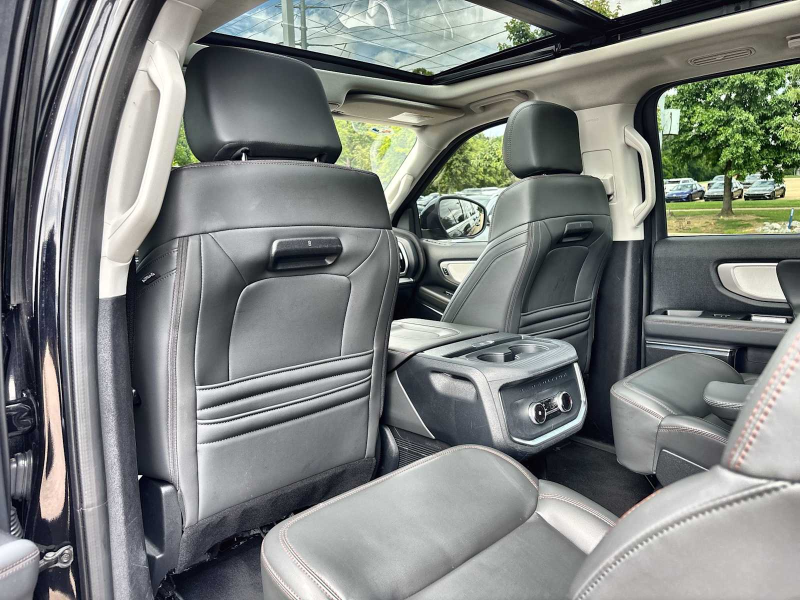 Thumbnail: 2025 Ford Expedition MAX - 18