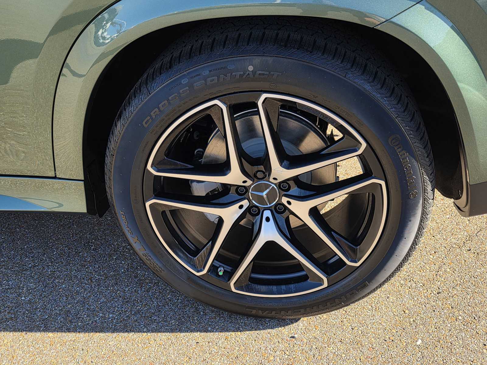 Thumbnail: 2026 Mercedes-Benz GLE - 28