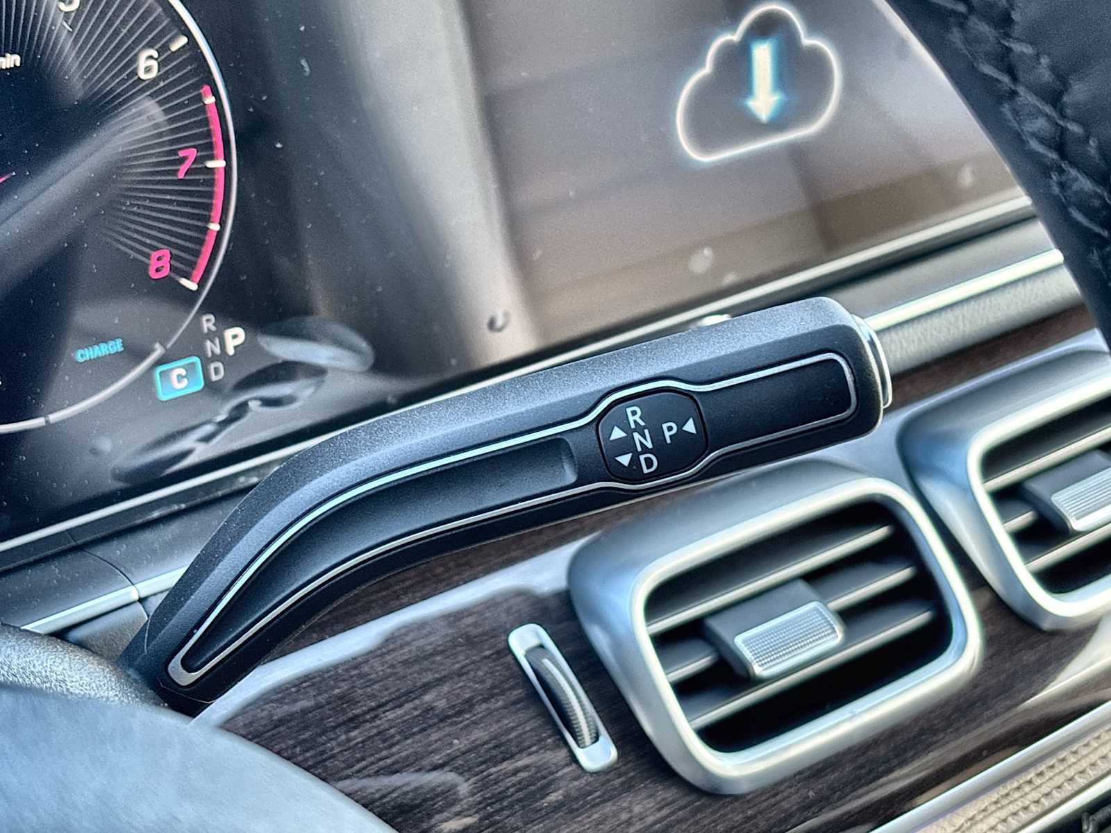 Thumbnail: 2026 Mercedes-Benz GLE - 23